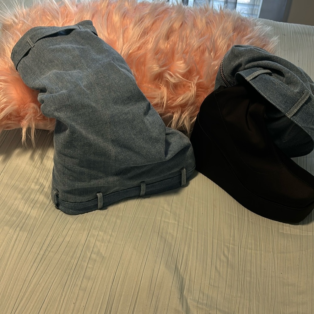 really nice black denim platform elastic boot
